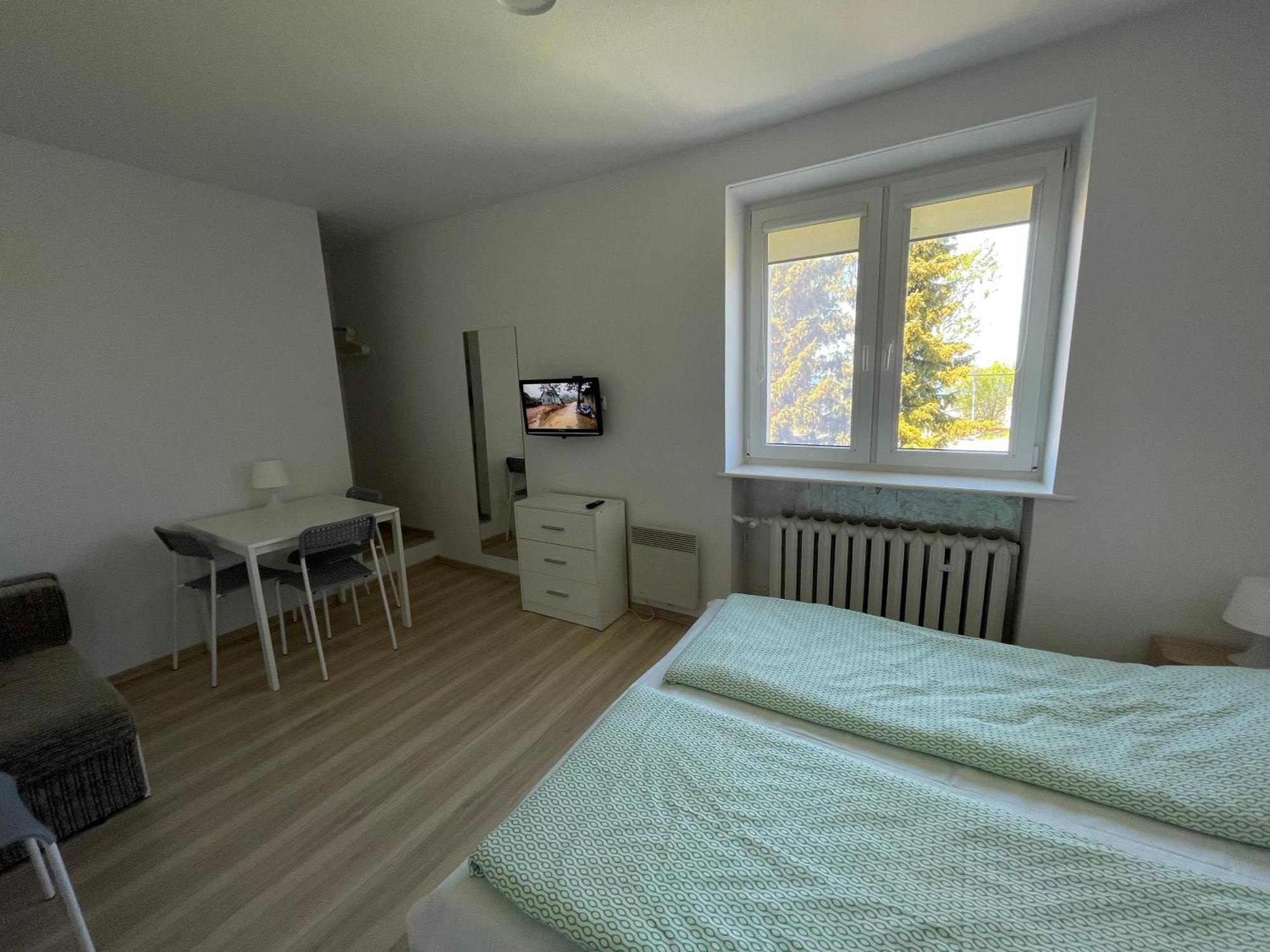 Pokoje Goscinne Przy Plazy Rewa Exterior foto